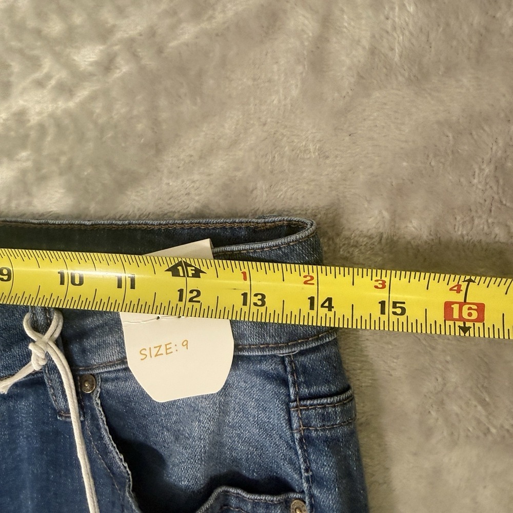 Bamboo Embroidered Bell Bottoms Wide Flare Jeans Sz 9 Blue Soft Denim NWT - Picture 4 of 10